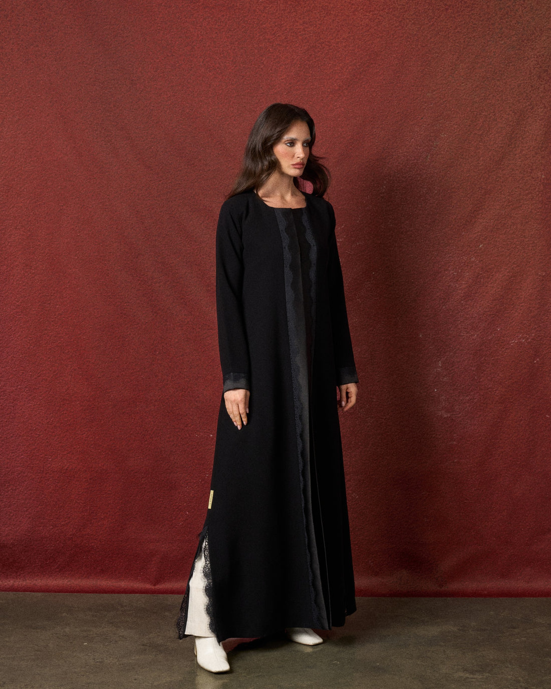 Buy online: the Petal abaya by Le Reflet, premium quality with a soft, flowing silhouette. Trending design, fast home delivery across Qatar and Doha.