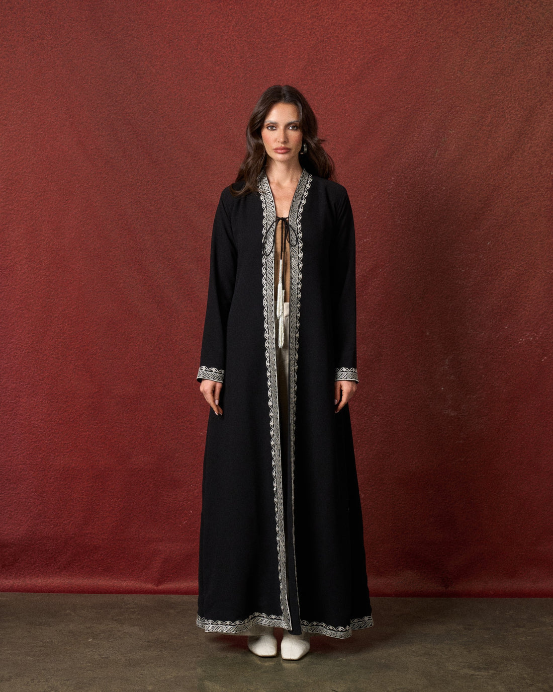 Buy online: the Ayla abaya by Le Reflet, premium quality with timeless, elegant tailoring. Trending design, fast home delivery across Qatar and Doha.