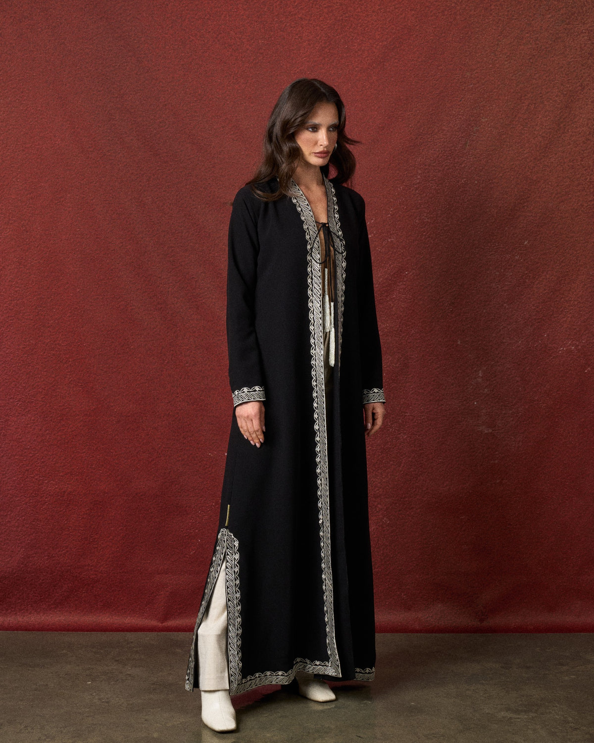 Buy online: the Ayla abaya by Le Reflet, premium quality with timeless, elegant tailoring. Trending design, fast home delivery across Qatar and Doha.